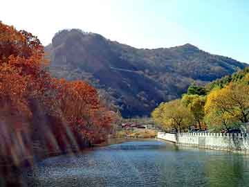 正新澳门二四六天天彩，汶川重建